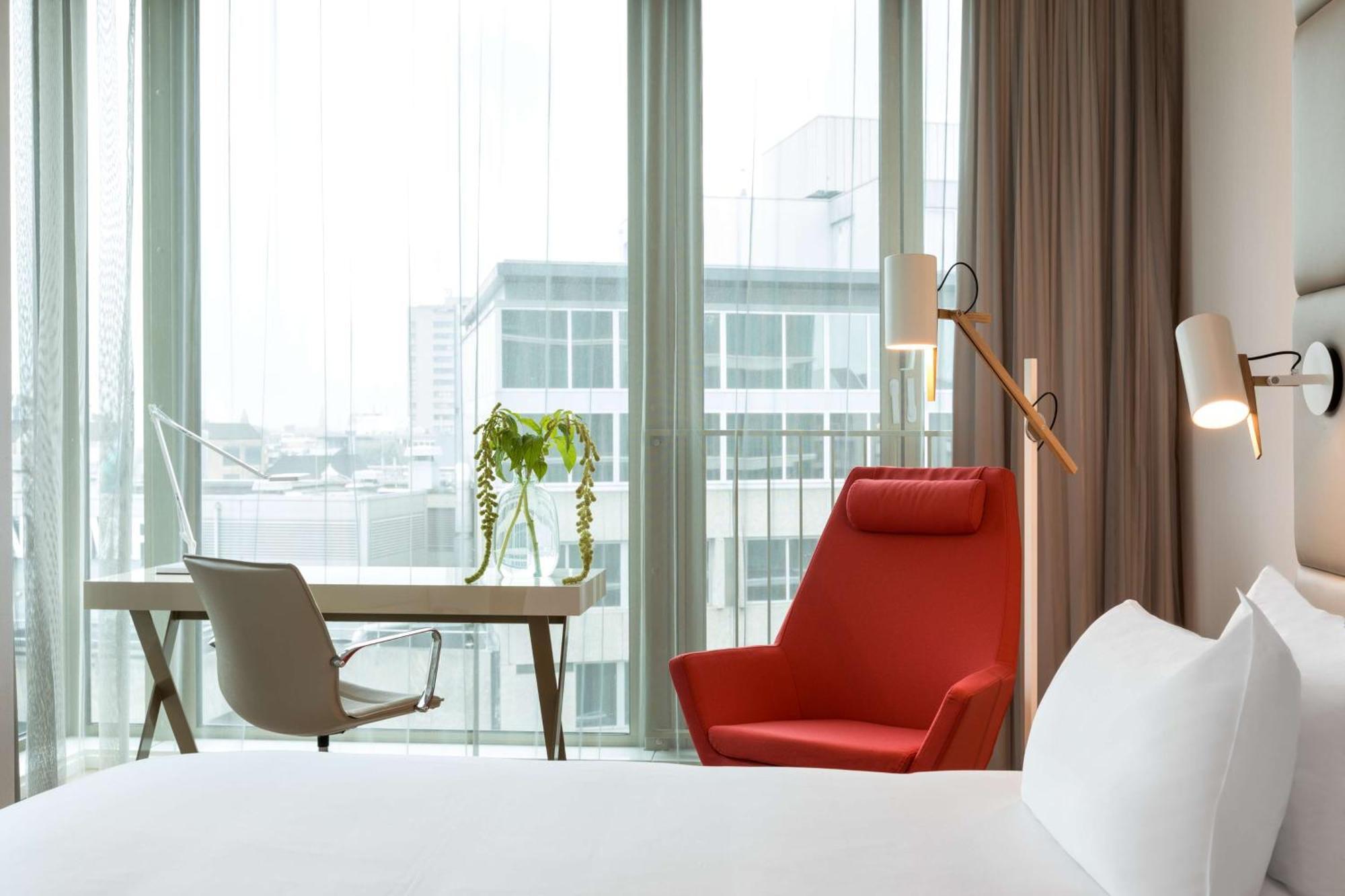 Готель Nh Collection Eindhoven Centre Екстер'єр фото